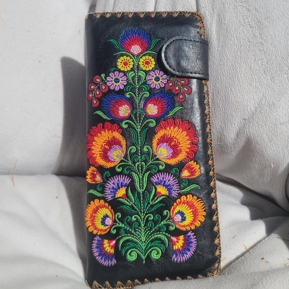 Embroidered Leather Wallet